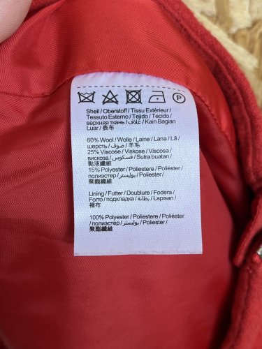 Vlněná sukně Esprit 60 % vlna