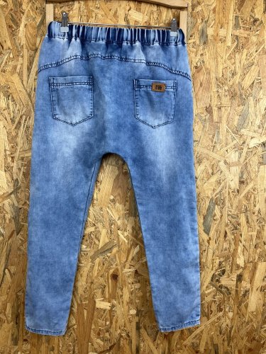 Džíny Made in Italy s podílem bavlny a elastanu