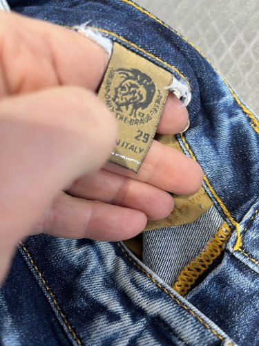 Skinny džíny Diesel s podílem bavlny a elastanu