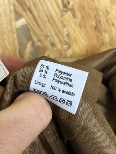Zateplená sukně Schumacher 61 % polyester
