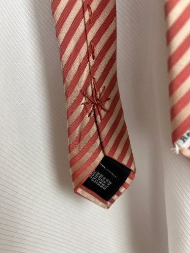 Hedvábná kravata Studio 100 % hedvábí