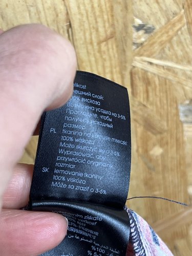 Květované šaty Lindex 100 % viskoza