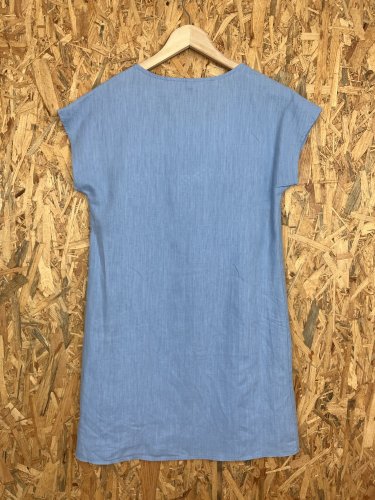 Přírodní šaty Made in Italy s podílem lnu a bavlny