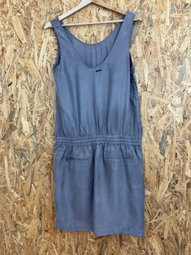 Šaty Calvin Klein Jeans 59 % cupro 41 % viskoza