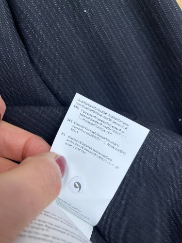 Sako Hugo Boss 34 % viskoza
