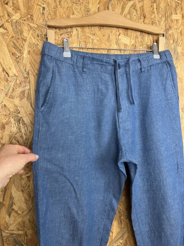 Přírodní kalhoty Uniqlo 63 % bavlna 35 % len