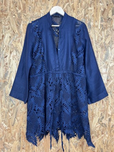 Nadčasové šaty ZARA s podílem lnu a bavlny