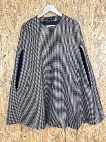 Vlněná pelerína ZARA 34 % vlna
