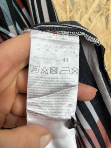 Oversize tunika Cartoon 35 % viskoza