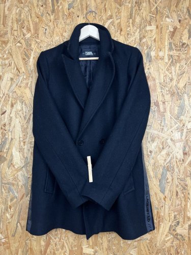 Vlněný kabát KARL LAGERFELD 100 % vlna