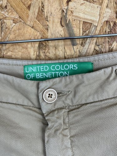 Kraťasy Benetton 98 % bavlna