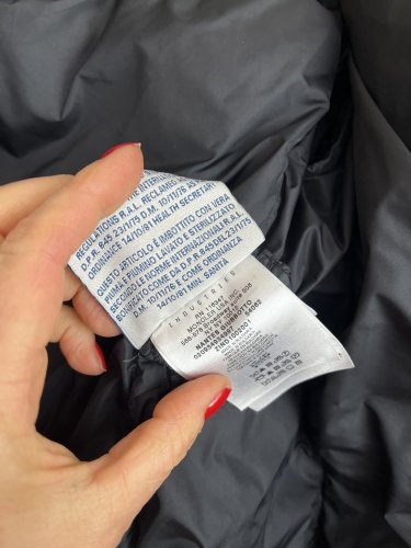 Péřový kabát MONCLER 100 % polyamid