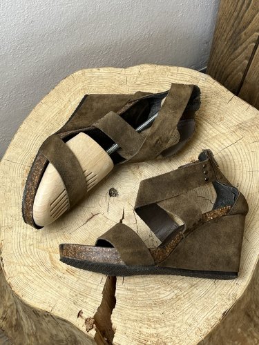 Celokožené boty na klínu Made in Italy 100 % velur