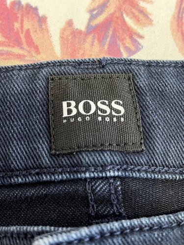 Pánské džíny Hugo Boss 72 % bavlna 22 % modal