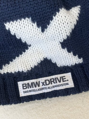 Zimní čepice BMW 50 % merino vlna