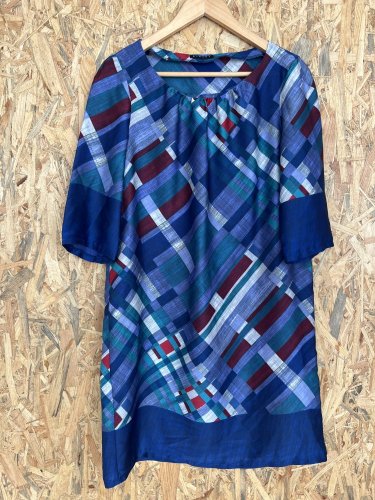 Šaty Sisley 100 % polyester