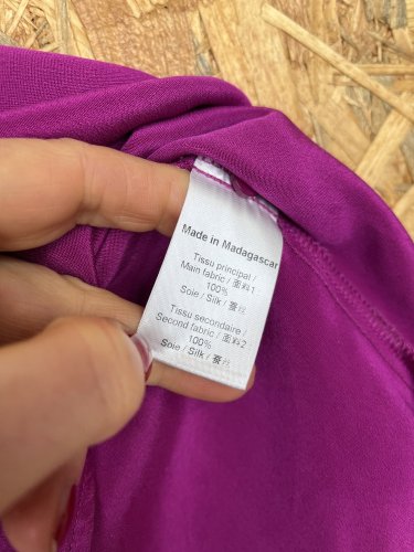 Hedvábný top Made in Madagascar 100 % hedvábí