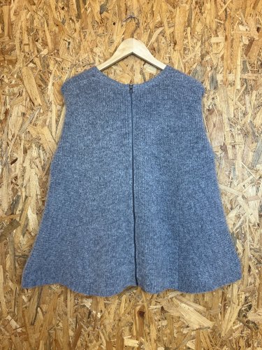 Vlněný svetr COS 73 % vlna