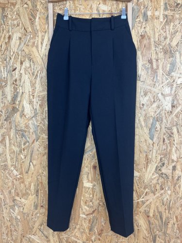 Kalhoty ZARA s podílem polyamidu a viskozy