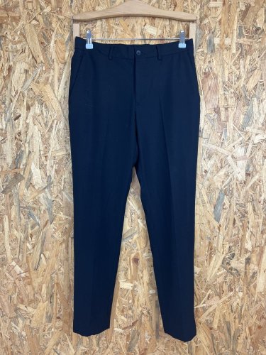 Elegantní kalhoty ZARA s podílem viskozy a polyesteru