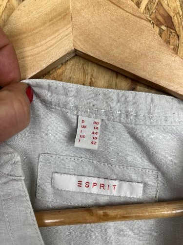 Prodloužená tunika Esprit 60 % len 40 % bavlna