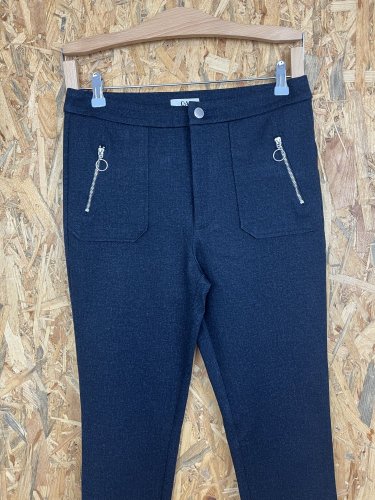 Kalhoty C&A s podílem polyamidu a viskozy