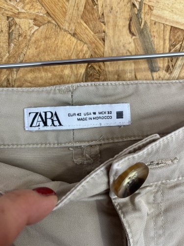 Kalhoty ZARA s podílem bavlny