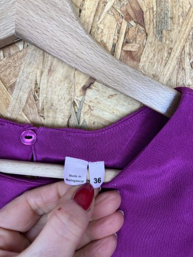 Hedvábný top Made in Madagascar 100 % hedvábí