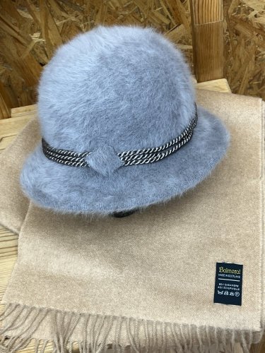 Klobouk Made in Germany 100 % angora