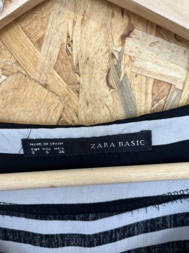 Šaty ZARA 100 % viskoza