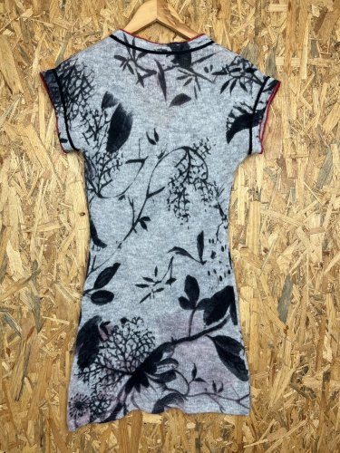 Elastické šaty Luisa Cerano s podílem vlny a polyamidu