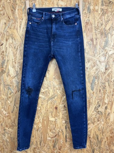 Trhané skinny džíny Tommy Hilfiger s podílem bavlny a elastanu