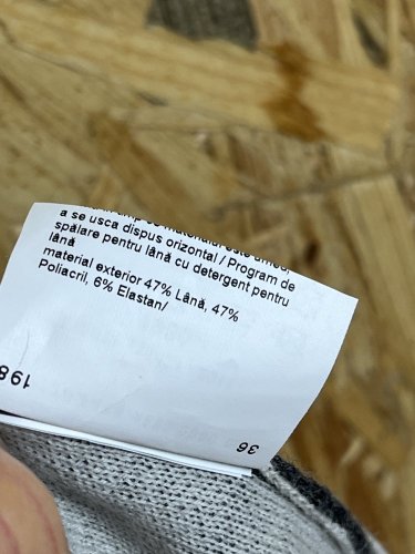 Vlněná sukně GAS 98 % vlna