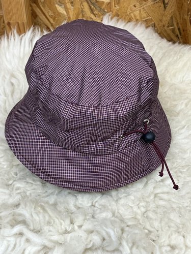 Nepromokavý klobouk Made in Germany 100 % nylon