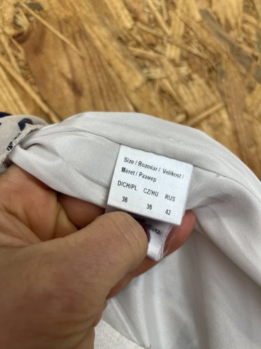 Hedvábné šaty Made in Germany 100 % hedvábí