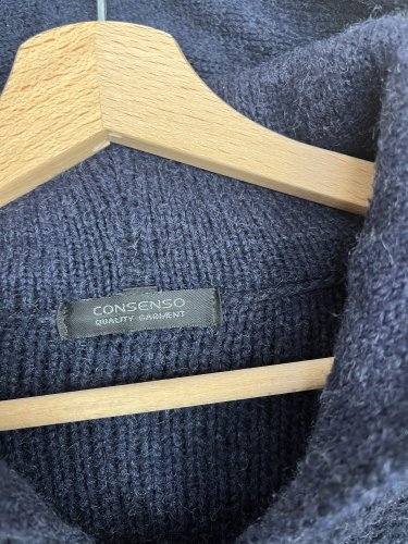 Vlněný kardigan Consenso 50 % vlna