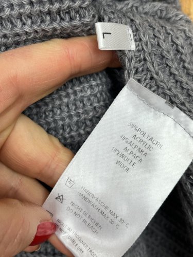 Prodloužená vesta Esisto 40 % alpaka 10 % vlna