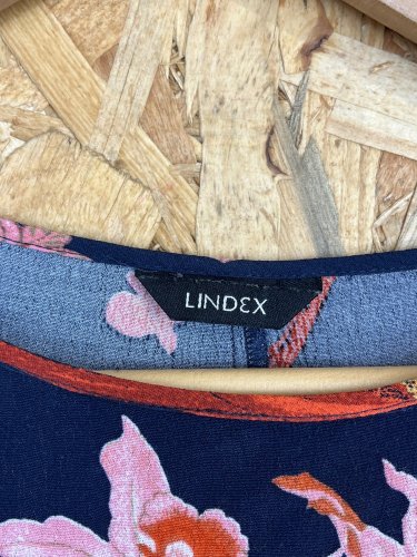 Květované šaty Lindex 100 % viskoza