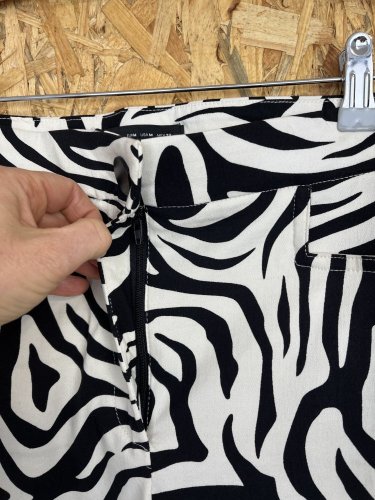Skinny kalhoty ZARA 77 % viskoza