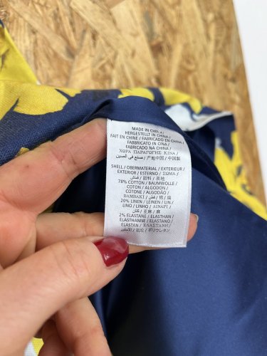 Přírodní šaty GANT 78 % bavlna 20 % len
