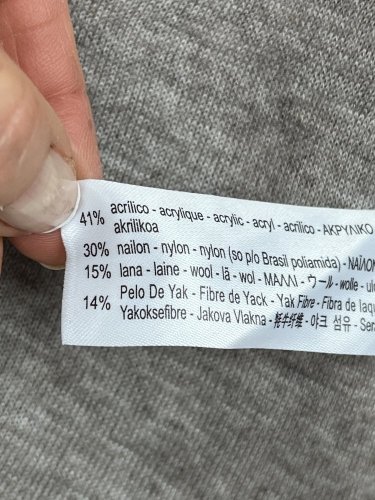 Svetr ZARA 15 % vlna 14 % yak