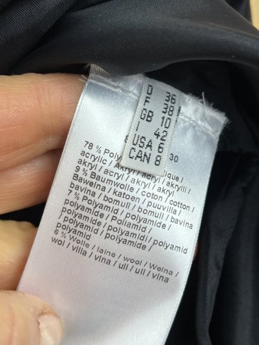 Šaty Blacky Dress 6 % vlna 9 % bavlna