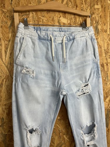 Skinny džíny Bershka 98 % bavlna