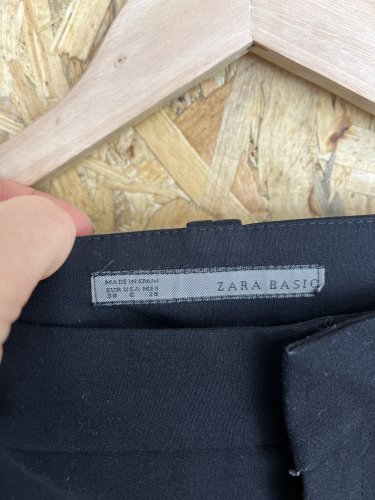 Kalhoty ZARA s podílem bavlny a polyamidu