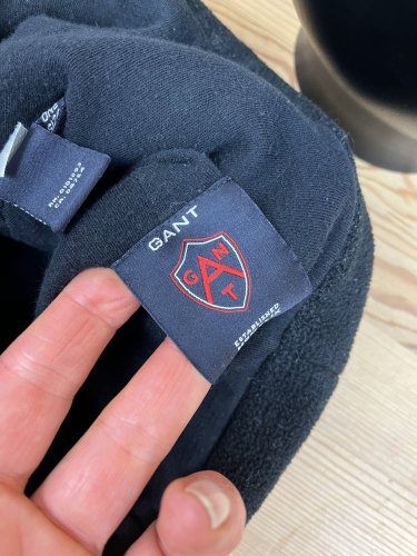 Čepice GANT 100 % fleece