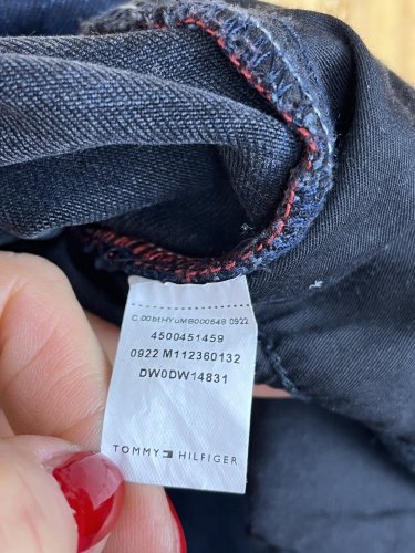 Trhané skinny džíny Tommy Hilfiger s podílem bavlny a elastanu