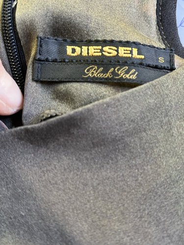 Luxusní hedvábné šaty Diesel 100 % hedvábí