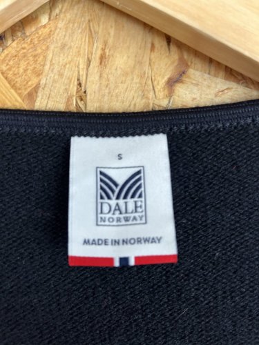 Luxusní pončo Made in Norway 90 % vlna 10 % kašmír