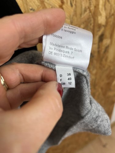 Šaty Madeleine 40 % vlna 10 % kašmír