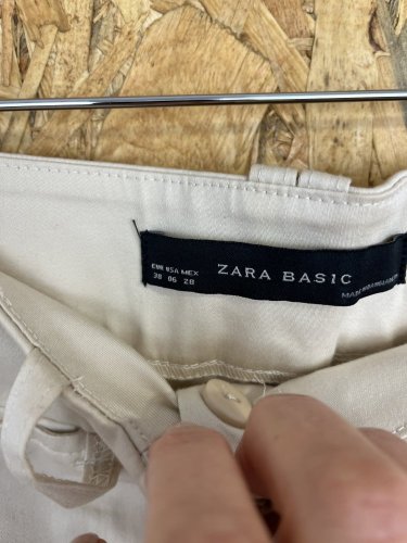 Kalhoty ZARA s podílem bavlny a viskozy